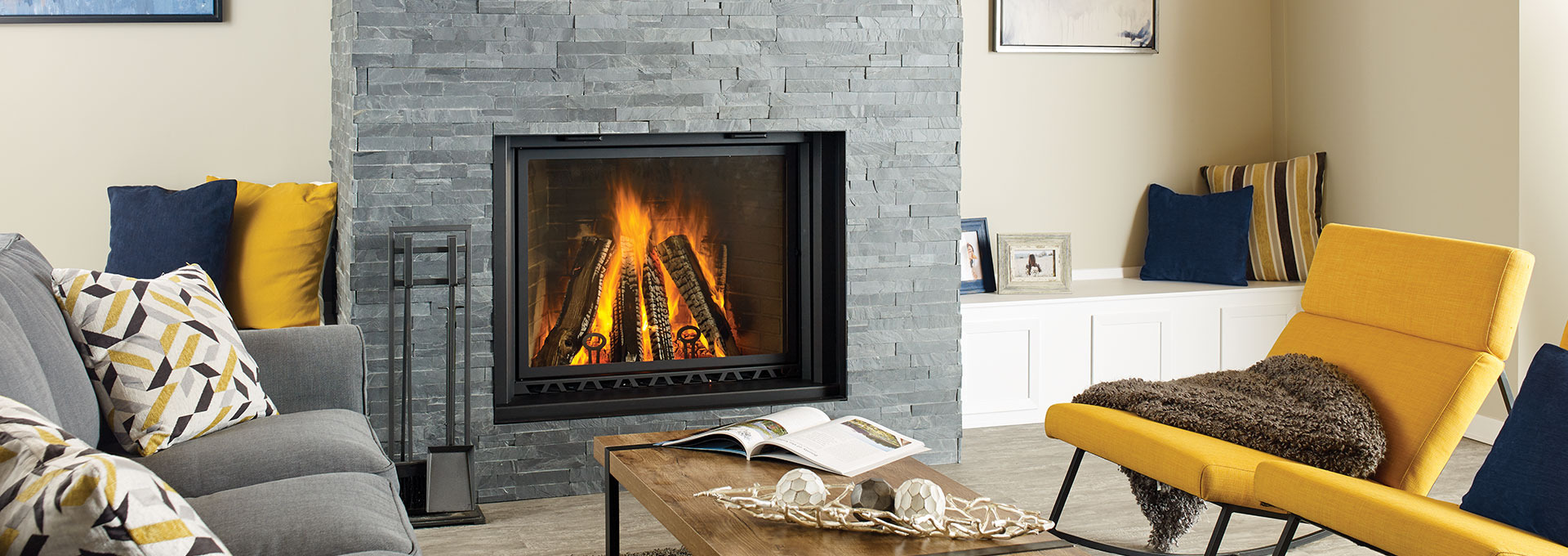 Regency CF780 Wood Fireplace with light grey layered stone surround