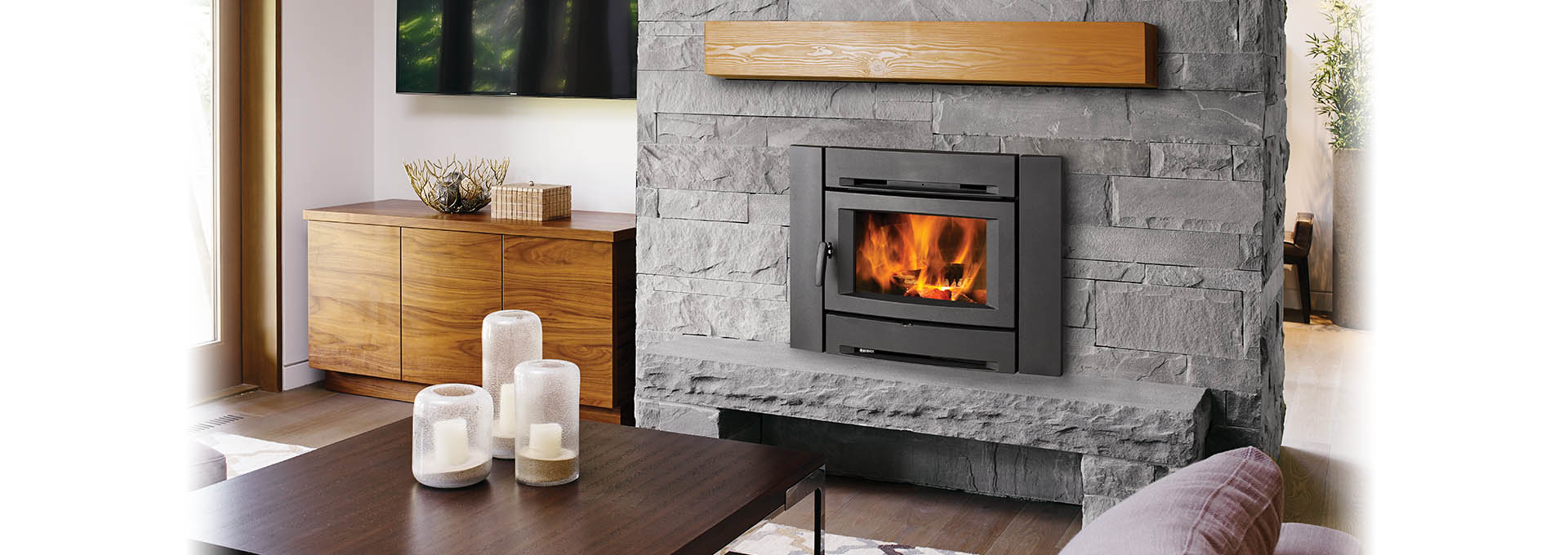 Regency CI1150 Wood Insert with dark grey surround and wood mantle